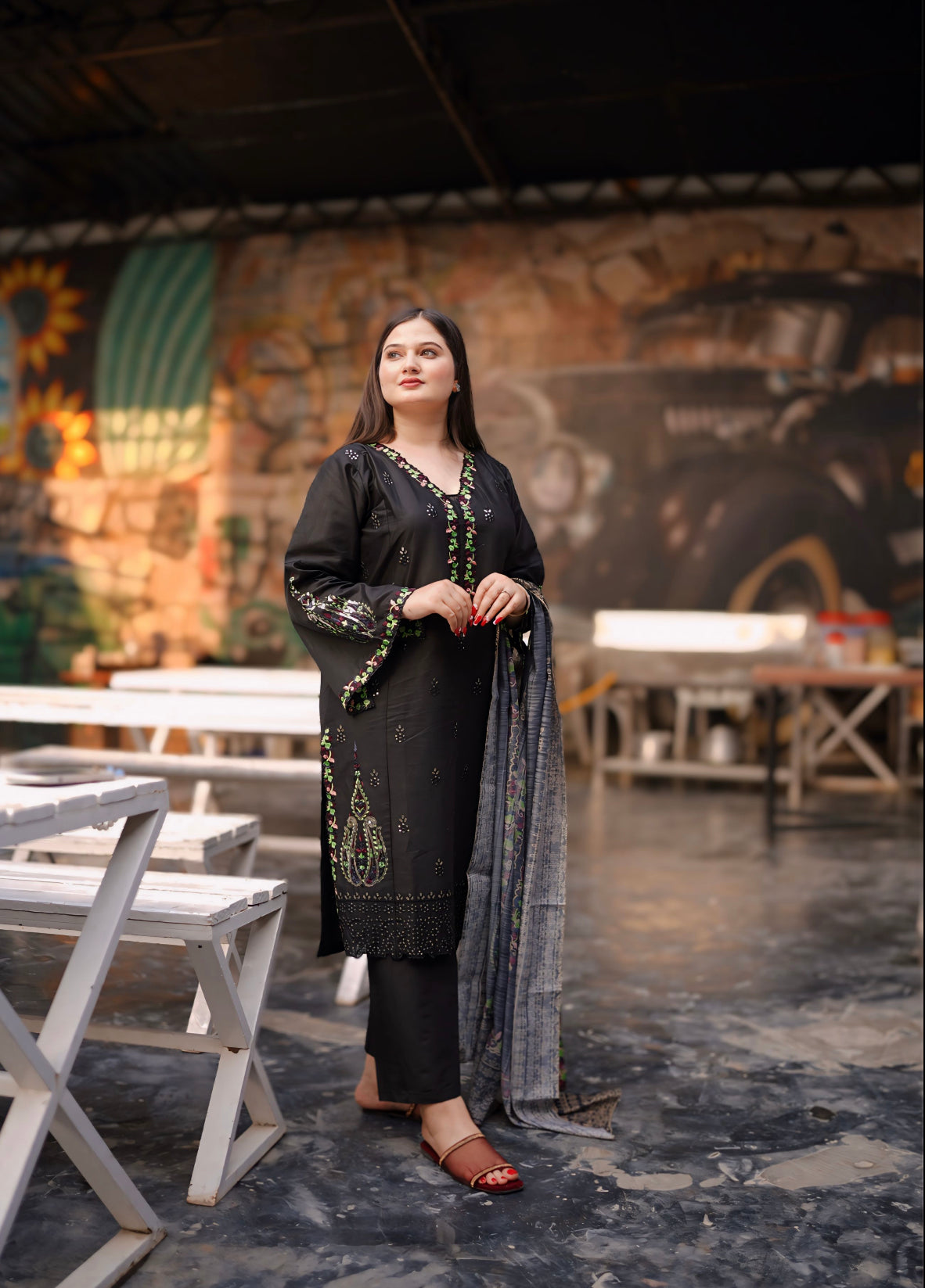 karsiya 3Piece Embroidery Stitched Suit