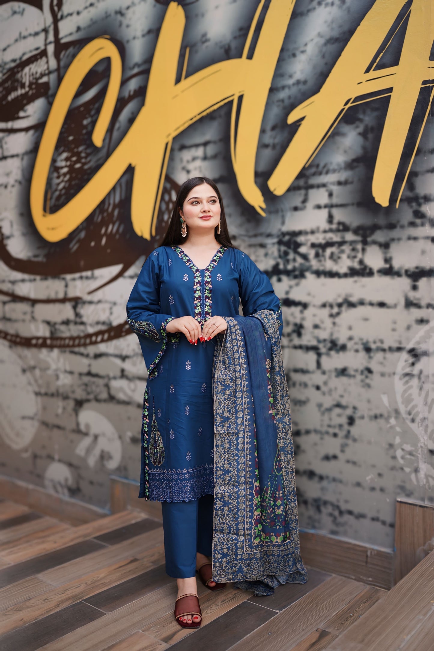 karsiya 3Piece Embroidery Stitched Suit