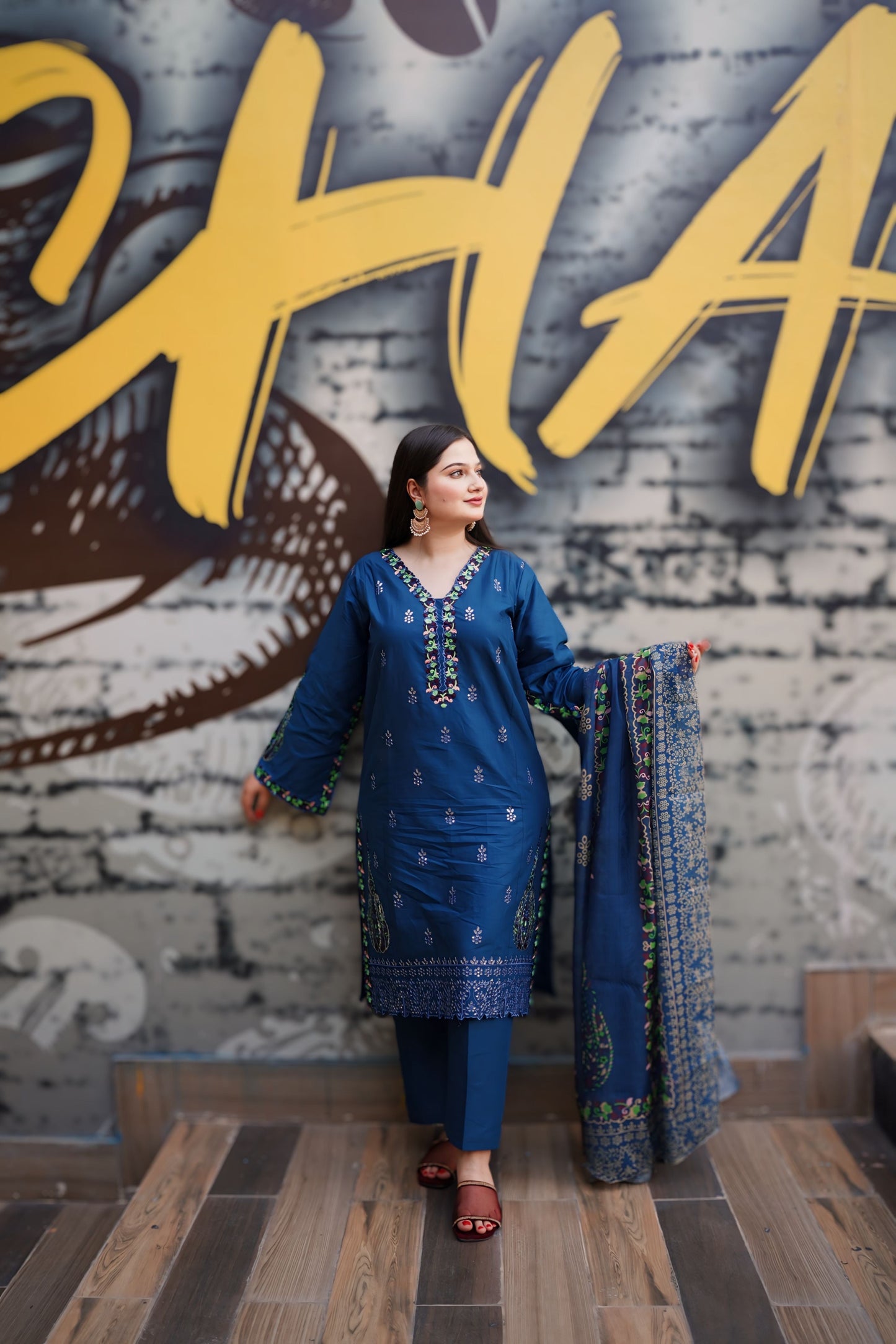karsiya 3Piece Embroidery Stitched Suit