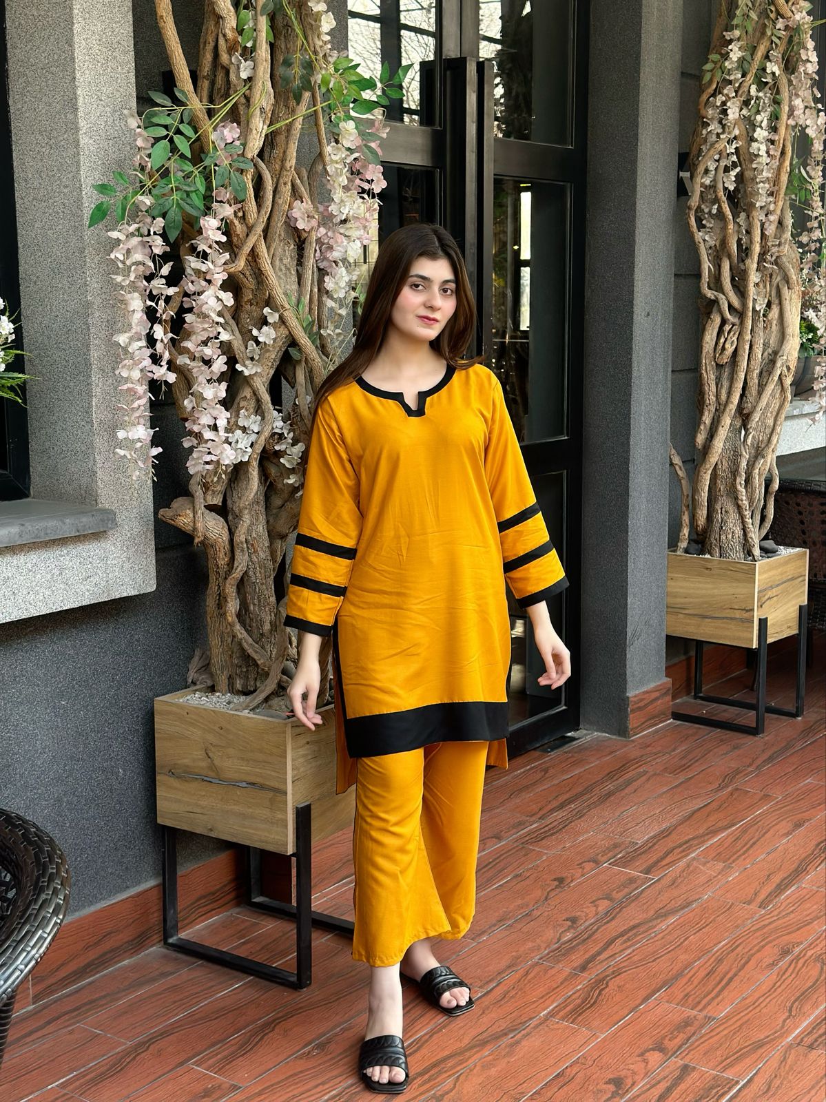 b.New Stylish lace patti 2pc for girls and womens