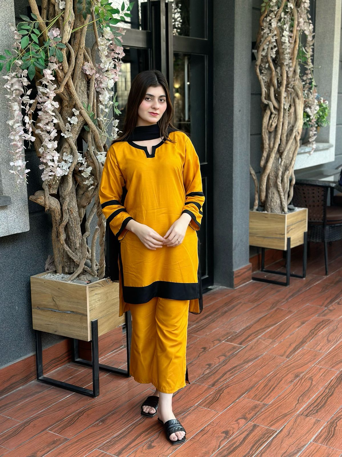 b.New Stylish lace patti 2pc for girls and womens